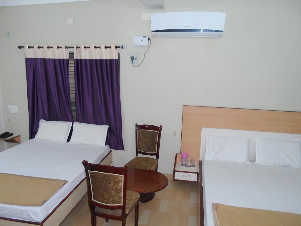 Hotel Pasuparthy Residency Tirupati Exterior foto